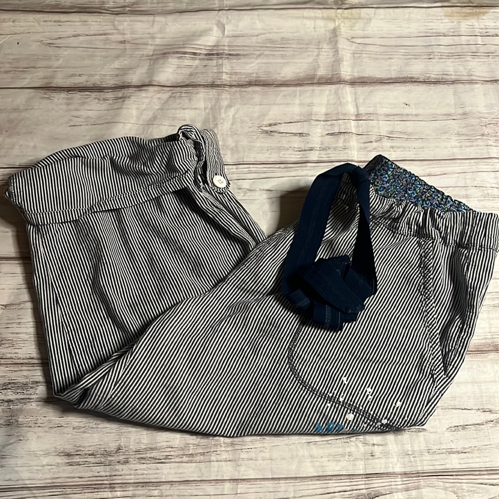 Pink Victoria Secret Capri Lounge Pants
